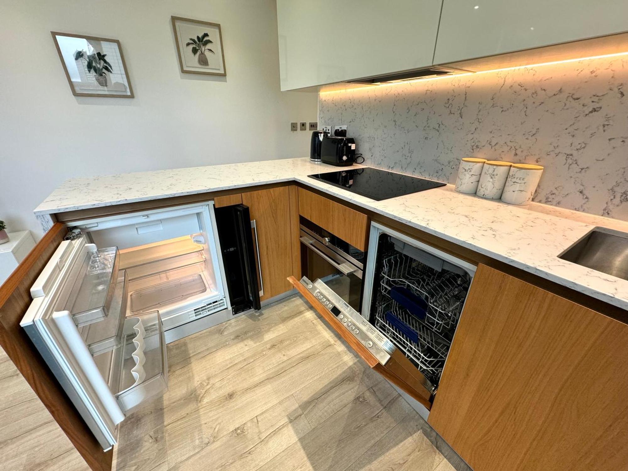 Tower Bridge, London Luxury Flat With Beautiful Garden Views Apartment ภายนอก รูปภาพ